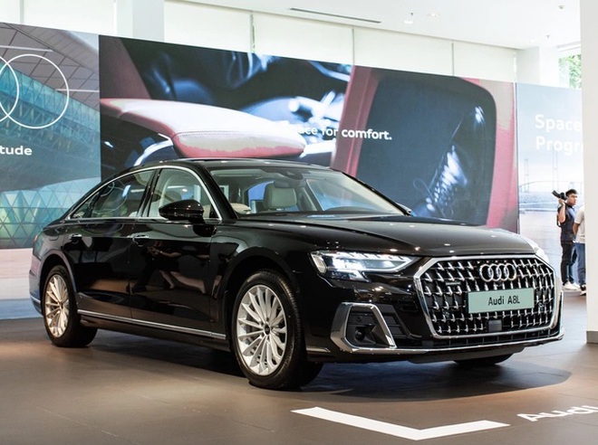 Loạt xe Audi giảm gi&aacute;, nhiều nhất 300 triệu đồng tại Việt Nam: Q2 rẻ nhất c&ograve;n hơn 1,46 tỷ, Q6 e-tron mới nhất cũng được giảm s&acirc;u- Ảnh 6.