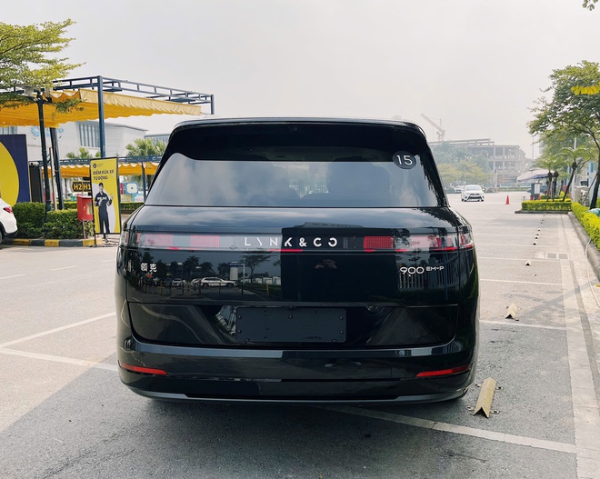 Lynk & Co 900 xuất hiện tr&ecirc;n đường phố Việt Nam: Bỏ một chi tiết so với xe trưng b&agrave;y, dễ l&agrave; bản thương mại sắp b&aacute;n ra thị trường- Ảnh 5.