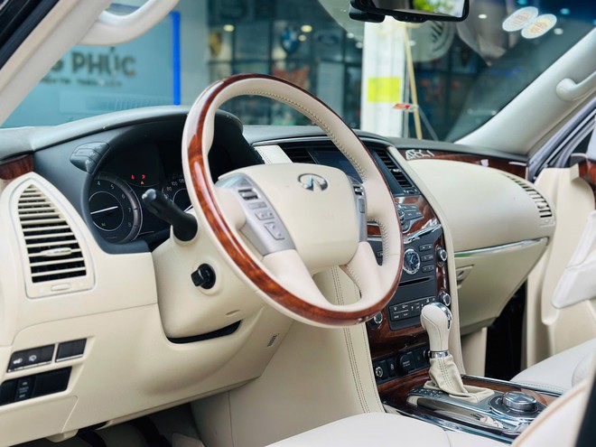 Chỉ cần bỏ 1,2 tỷ đã mua được đối thủ của Lexus LX 570: Cũng dùng máy V8, treo khí nén, nội thất sang trọng không kém dù đã hơn 10 năm tuổi- Ảnh 7. Chỉ cần bỏ 1,2 tỷ đã mua được đối thủ của Lexus LX 570: Cũng dùng máy V8, treo khí nén, nội thất sang trọng không kém dù đã hơn 10 năm tuổi- Ảnh 7.