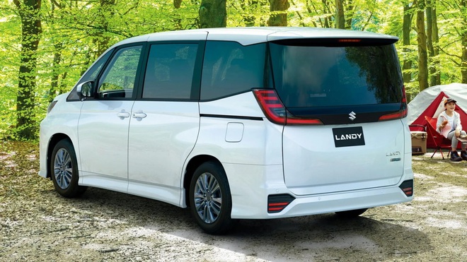 Suzuki Landy - MPV gi&aacute; quy đổi hơn 630 triệu đồng, nền tảng Toyota, d&aacute;ng như Alphard, động cơ hybrid, c&oacute; AWD- Ảnh 3.