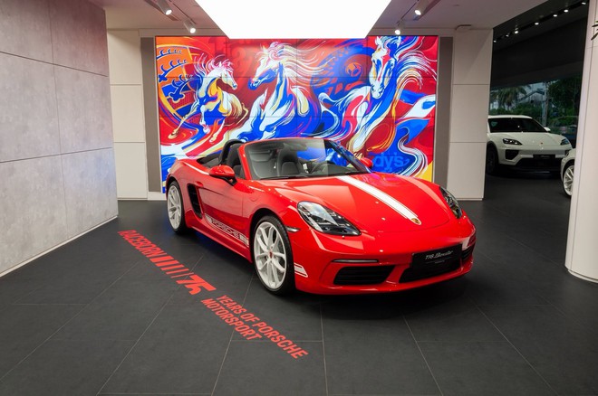 Si&ecirc;u mẫu Thanh Hằng tự tậu Porsche 718 Boxster l&agrave;m qu&agrave; sinh nhật, l&agrave; bản đặc biệt gi&aacute; kh&ocirc;ng dưới 5 tỷ đồng- Ảnh 4.