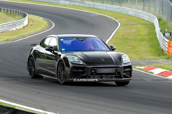 Porsche Panamera vừa ra mắt đ&atilde; rục rịch c&oacute; bản n&acirc;ng cấp: Ngoại h&igrave;nh đổi nhẹ, 'lột x&aacute;c' c&ocirc;ng nghệ b&ecirc;n trong để đấu Mercedes-AMG GT - Ảnh 4.