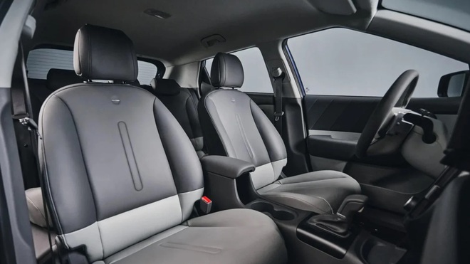 Hyundai i20 đời mới ra mắt: Gi&aacute; quy đổi 518 triệu đồng, d&aacute;ng lai SUV, nội thất như Santa Fe thu nhỏ, chung gầm Seltos - Ảnh 7.