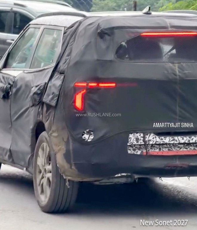 Kia Sonet, Hyundai Creta đời mới c&ugrave;ng lộ diện tr&ecirc;n đường: Khung gầm mới, thiết kế sẽ thay đổi lớn, dễ th&ecirc;m hybrid, n&acirc;ng cấp ADAS - Ảnh 4.