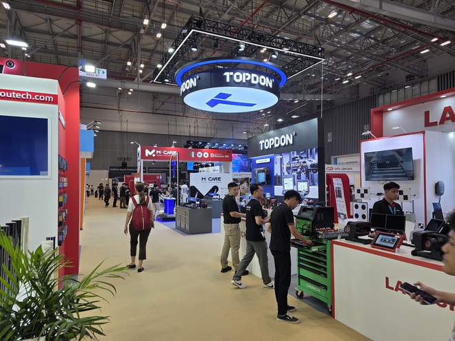 Khai mạc Triển lãm Automechanika 2026 tại Việt Nam: Hơn 400 doanh nghiệp hội tụ, trưng bày từ thiết bị công nghiệp đến sản phẩm cho người dùng cuối - Ảnh 2.