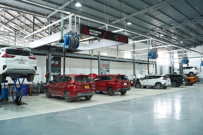 Xe b&aacute;n ng&agrave;y c&agrave;ng nhiều, Mitsubishi n&acirc;ng cấp đại l&yacute; cho kh&aacute;ch đỡ phải chờ l&acirc;u: C&oacute; nơi mới rộng 3.750m2, chứa 23 khoang sửa v&agrave; đồng sơn - Ảnh 7.