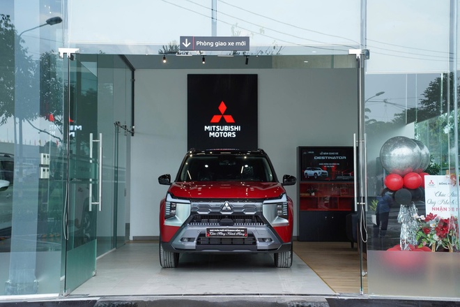 Xe b&aacute;n ng&agrave;y c&agrave;ng nhiều, Mitsubishi n&acirc;ng cấp đại l&yacute; cho kh&aacute;ch đỡ phải chờ l&acirc;u: C&oacute; nơi mới rộng 3.750m2, chứa 23 khoang sửa v&agrave; đồng sơn - Ảnh 2.