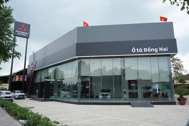 Xe b&aacute;n ng&agrave;y c&agrave;ng nhiều, Mitsubishi n&acirc;ng cấp đại l&yacute; cho kh&aacute;ch đỡ phải chờ l&acirc;u: C&oacute; nơi mới rộng 3.750m2, chứa 23 khoang sửa v&agrave; đồng sơn - Ảnh 3.