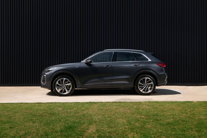 Audi Q5 2026 chốt gi&aacute; từ 2,849 tỷ đồng tại Việt Nam: 2 kiểu d&aacute;ng, nền tảng ho&agrave;n to&agrave;n mới, c&oacute; ADAS - Ảnh 14.