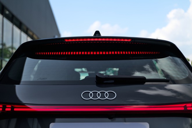 Audi Q5 2026 chốt gi&aacute; từ 2,849 tỷ đồng tại Việt Nam: 2 kiểu d&aacute;ng, nền tảng ho&agrave;n to&agrave;n mới, c&oacute; ADAS - Ảnh 19.