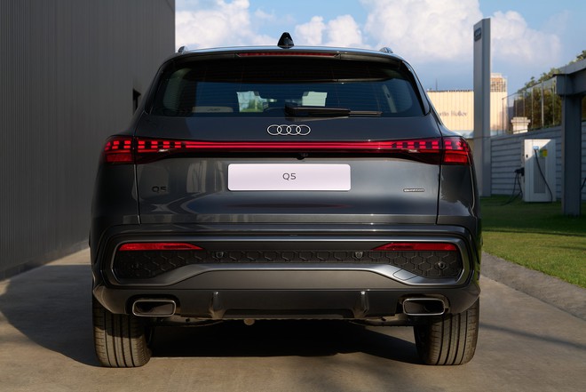 Audi Q5 2026 chốt gi&aacute; từ 2,849 tỷ đồng tại Việt Nam: 2 kiểu d&aacute;ng, nền tảng ho&agrave;n to&agrave;n mới, c&oacute; ADAS - Ảnh 16.