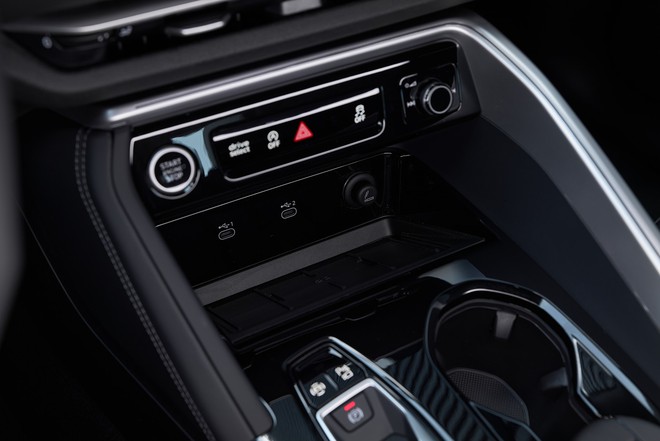 Audi Q5 2026 chốt gi&aacute; từ 2,849 tỷ đồng tại Việt Nam: 2 kiểu d&aacute;ng, nền tảng ho&agrave;n to&agrave;n mới, c&oacute; ADAS - Ảnh 26.
