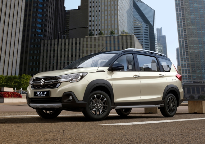 Suzuki XL7 bản lạ lộ diện tại Việt Nam: Mặt tản nhiệt lớn, m&acirc;m mới, &iacute;t nhất 2 phi&ecirc;n bản, chưa từng ra mắt to&agrave;n cầu- Ảnh 8.