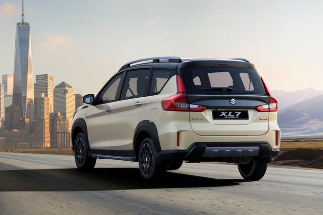 Suzuki XL7 bản lạ lộ diện tại Việt Nam: Mặt tản nhiệt lớn, m&acirc;m mới, &iacute;t nhất 2 phi&ecirc;n bản, chưa từng ra mắt to&agrave;n cầu- Ảnh 9.