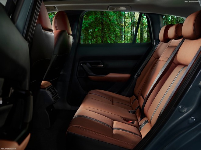 Mazda CX-50 lần đầu lộ diện tại Việt Nam: Bản m&acirc;m lớn, c&oacute; AWD, ADAS, cạnh tranh Forester - Ảnh 8.
