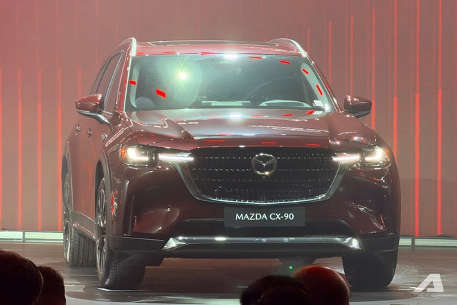 Mazda CX-90 chốt gi&aacute; từ 1,899 tỷ đồng tại Việt Nam: 3 phi&ecirc;n bản, đủ cả hybrid tự sạc v&agrave; cắm sạc, AWD ti&ecirc;u chuẩn, cạnh tranh Palisade - Ảnh 3.