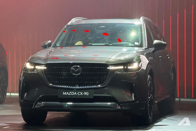 Mazda CX-90 chốt gi&aacute; từ 1,899 tỷ đồng tại Việt Nam: 3 phi&ecirc;n bản, đủ cả hybrid tự sạc v&agrave; cắm sạc, AWD ti&ecirc;u chuẩn, cạnh tranh Palisade - Ảnh 2.