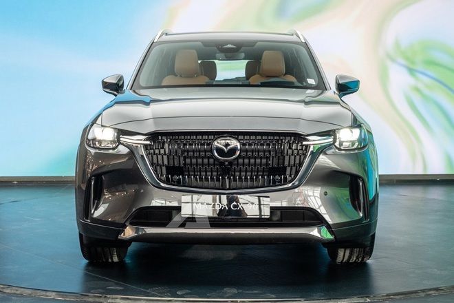 Gần 2 tỷ đồng chọn Mazda CX-90 hay Volkswagen Teramont X, bảng so s&aacute;nh n&agrave;y cho thấy mẫu xe Nhật đang &aacute;p đảo về h&agrave;m lượng c&ocirc;ng nghệ - Ảnh 1.
