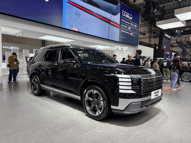 Hyundai Palisade thế hệ mới lộ diện ở H&agrave; Nội: C&oacute; &iacute;t nhất 2 bản, thiết kế như Range Rover - Ảnh 14.