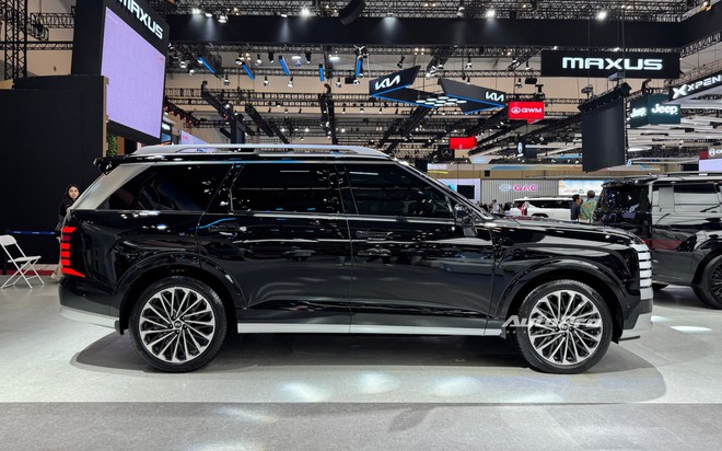Hyundai Palisade thế hệ mới lộ diện ở H&agrave; Nội: C&oacute; &iacute;t nhất 2 bản, thiết kế như Range Rover - Ảnh 16.