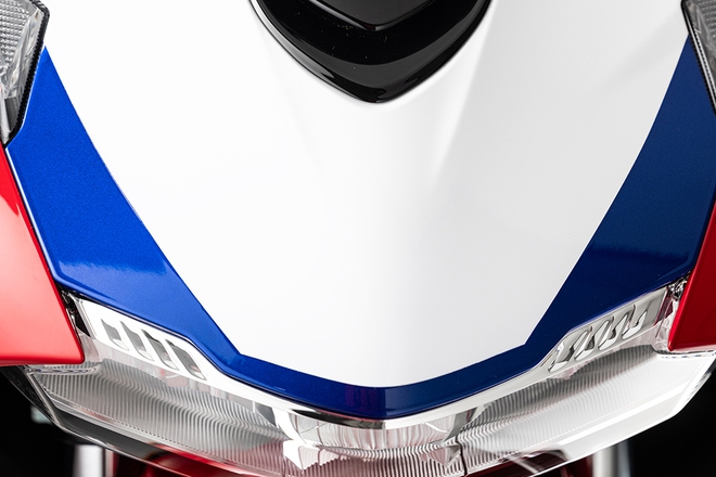 H&agrave;ng hiếm Honda SH 150i Special Edition HRC chốt lịch ra mắt Việt Nam: Giới hạn 250 chiếc to&agrave;n cầu, nhập trực tiếp từ &Yacute;, dễ d&agrave;ng nhận ra với bộ tem độc quyền - Ảnh 5.