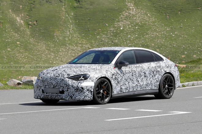 Mercedes-AMG C-Class EV chạy thử tr&ecirc;n đường: Mặt ca-lăng 'k&iacute;n cổng cao tường', c&oacute; thể trang bị 3 động cơ điện mạnh gần 800 m&atilde; lực, khả năng cao ra mắt cuối năm nay - Ảnh 3.