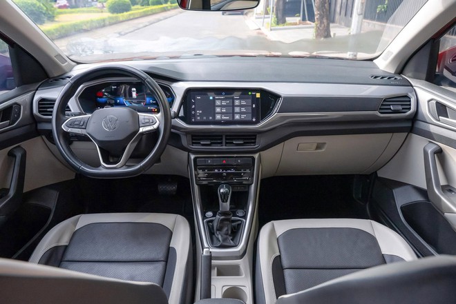 Chiếc Volkswagen T-Cross n&agrave;y c&ograve;n nửa gi&aacute; so với ni&ecirc;m yết mới: Gi&aacute; rao 659 triệu đồng, chung gầm Kushaq, người b&aacute;n khẳng định &lsquo;kh&ocirc;ng c&oacute; chiếc thứ hai&rsquo; - Ảnh 5.