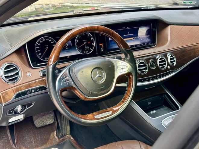 Từng c&oacute; gi&aacute; gần 7 tỷ, chiếc Mercedes S 500 n&agrave;y giờ chỉ đắt ngang Camry: Bảo dưỡng gần nhất đắt hơn cả SH, trang bị kh&ocirc;ng k&eacute;m cạnh xe ng&agrave;y nay- Ảnh 4.