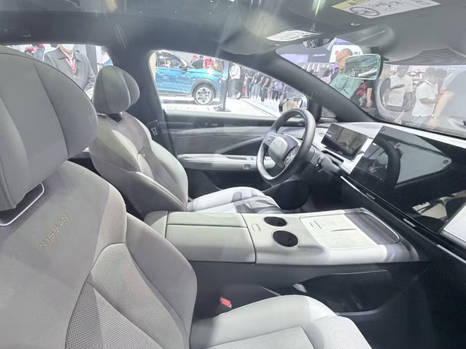 Nissan Primera - Bản thương mại của N7 từng về Việt Nam ra mắt ĐN&Aacute;: C&ugrave;ng cỡ Camry, chạy 500km/sạc- Ảnh 8.