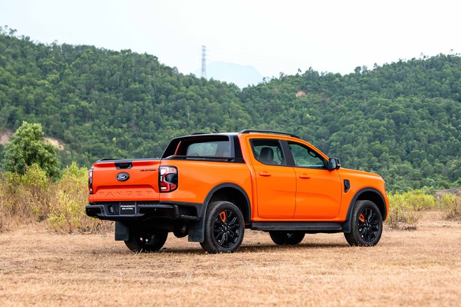 Ford Ranger 2026 bản rẻ nhất chốt giá 707 triệu: Bản XLS thêm cách biệt với Triton, Hilux, màn 12inch như bản cao, hộp số mới - Ảnh 11.