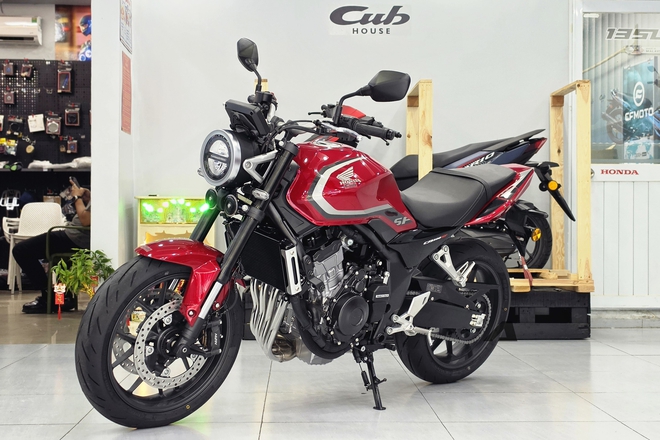 Hàng hiếm Honda CB500 Super Four về Việt Nam: 'Cháy' hàng trước khi mở bán, chạy phố như xe tay ga với công nghệ ly hợp điện tử, giá ngang xe 650 cc chính hãng - Ảnh 7.