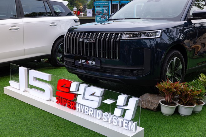 Chọn phi&ecirc;n bản Jaecoo J5 n&agrave;o với mức ch&ecirc;nh tới 130 triệu đồng, bảng n&agrave;y sẽ gi&uacute;p bạn dễ so s&aacute;nh 4 bản tới từng th&ocirc;ng số chi tiết - Ảnh 5.