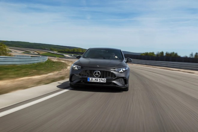 Mercedes CLA đời mới sắp b&aacute;n tại Việt Nam c&oacute; bản hiệu suất cao: Mạnh 671hp, AWD, m&acirc;m lớn 20 inch, phanh khủng, chạy 670km/sạc - Ảnh 3.