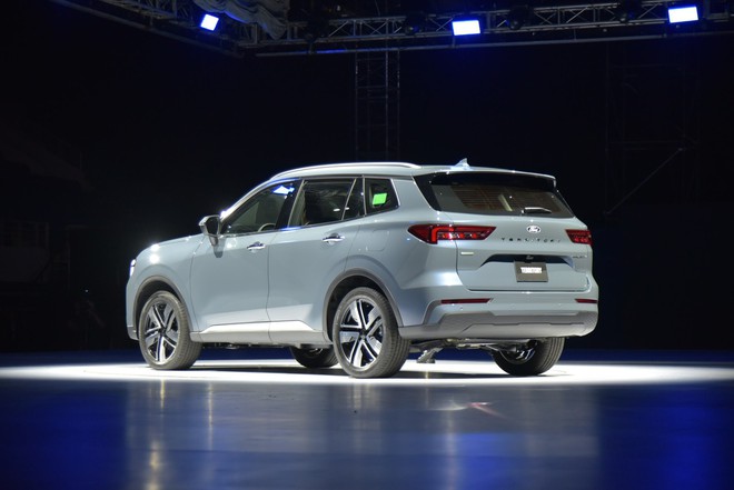 Ford Territory sắp th&ecirc;m bản mới tại VN: Lộ t&ecirc;n gọi Platinum, bổ sung th&ecirc;m ADAS, tinh chỉnh thiết kế - Ảnh 3.