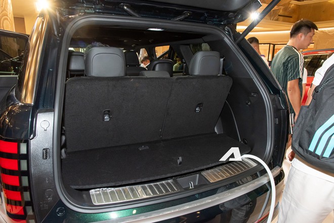 Bộ đôi Hyundai Tucson Hybrid và Palisade Hybrid lần đầu chào khách Việt: Người dân vây kín ngắm xe, giá không dưới 1 tỷ, ra mắt vào tháng 9 này - Ảnh 24.