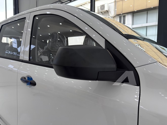 Soi MPV điện Wuling Grango vừa về đại lý: Xe 7 chỗ giá 499 triệu, cỡ mâm độc lạ, sạc 30 phút được 80% pin - Ảnh 16.