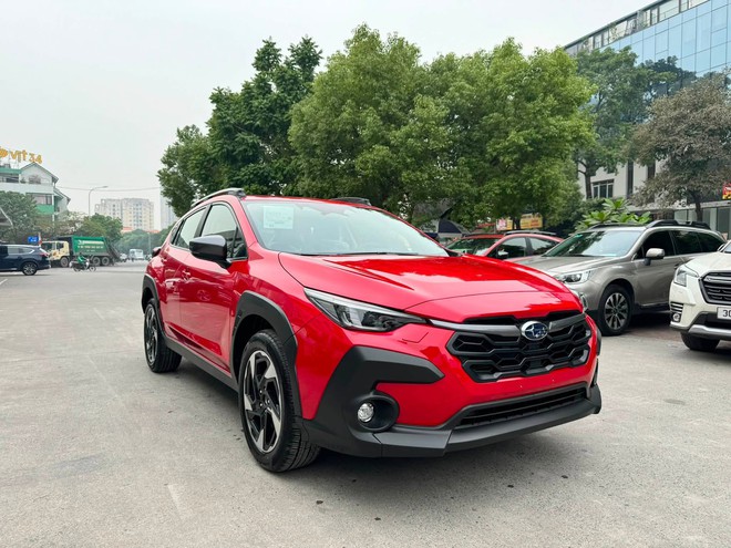 Loạt xe Subaru 'đại hạ gi&aacute;': Forester nhập Th&aacute;i dưới 800 triệu, Crosstrek giảm gần 240 triệu - Ảnh 3.