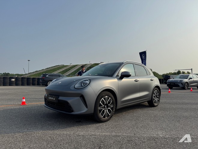 Sờ tận tay GWM ORA 5 được lên lịch về Việt Nam: Đầu điệu như Porsche, ngang cỡ CX-5, máy hybrid, dễ được miễn thuế nhập khẩu - Ảnh 2.