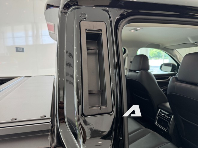 Ngắm b&aacute;n tải GWM Poer Sahar trước ng&agrave;y về Việt Nam: D&agrave;i hơn Ranger Raptor, c&oacute; t&ugrave;y chọn m&aacute;y dầu lẫn hybrid cắm sạc, treo sau đa li&ecirc;n kết - Ảnh 16.