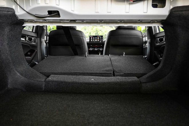 Honda Civic 2026 ra mắt gần Việt Nam: 3 phi&ecirc;n bản, gi&aacute; quy đổi từ 738 triệu đồng, th&ecirc;m giả lập sang số, cảnh b&aacute;o điểm m&ugrave; - Ảnh 18.