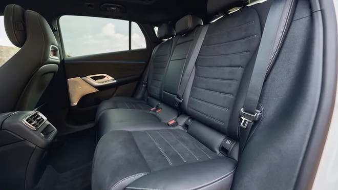 Đại l&yacute; b&aacute;o Mercedes-Benz GLC đời mới gi&aacute; tạm t&iacute;nh gần 3,4 tỷ đồng tại Việt Nam: Thiết kế kh&aacute;c hẳn loạt xe đang b&aacute;n, bản chạy điện hơn 700km/sạc - Ảnh 10.