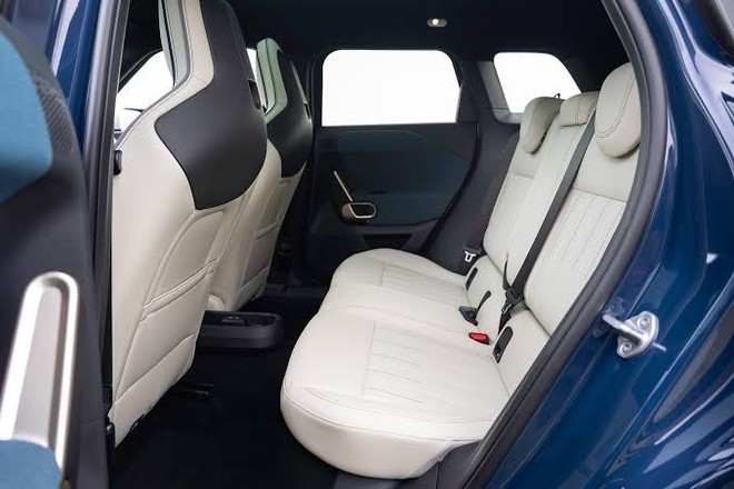 MINI Aceman ra mắt Việt Nam: Gi&aacute; 2,419 tỷ đồng, d&agrave;i ngang SUV cỡ A, chạy điện hơn 400km/sạc - Ảnh 7.
