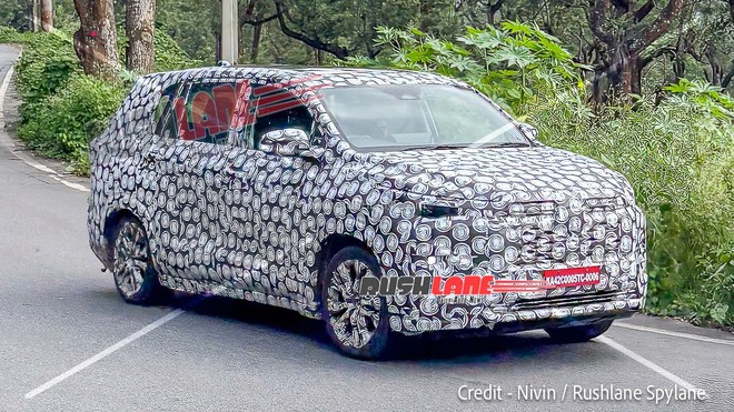 Xem trước Toyota Innova Cross 2027: Thiết kế mới c&oacute; điểm giống Corolla Cross, nội thất xịn hơn, ADAS c&oacute; thể n&acirc;ng cấp - Ảnh 1.