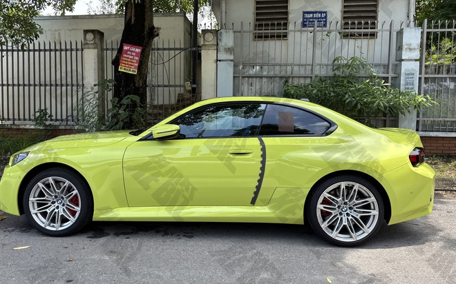 BMW M2 đời mới đầu ti&ecirc;n về Việt Nam: Gi&aacute; kh&ocirc;ng dưới 4,1 tỷ đồng, mạnh 480hp, 0-100km/h chi 4 gi&acirc;y, th&ecirc;m lựa chọn cho d&acirc;n chơi m&ecirc; tốc độ - Ảnh 4.