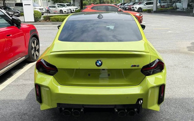 BMW M2 đời mới đầu ti&ecirc;n về Việt Nam: Gi&aacute; kh&ocirc;ng dưới 4,1 tỷ đồng, mạnh 480hp, 0-100km/h chi 4 gi&acirc;y, th&ecirc;m lựa chọn cho d&acirc;n chơi m&ecirc; tốc độ - Ảnh 9.