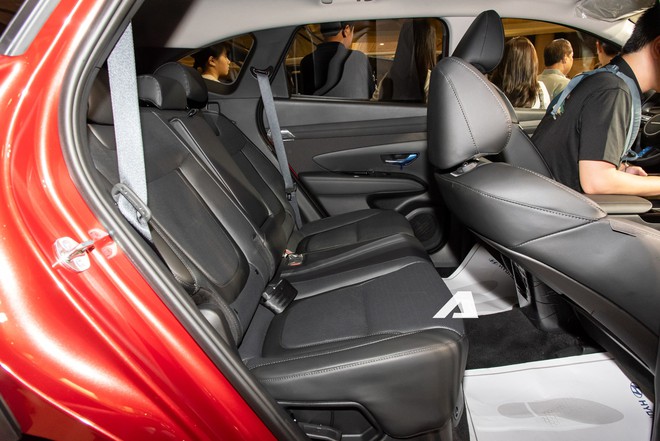 Hyundai Tucson xả kho tại đại l&yacute;: Giảm tới 163 triệu đồng, bản cao nhất rẻ hơn Toyota Corolla Cross - Ảnh 7.