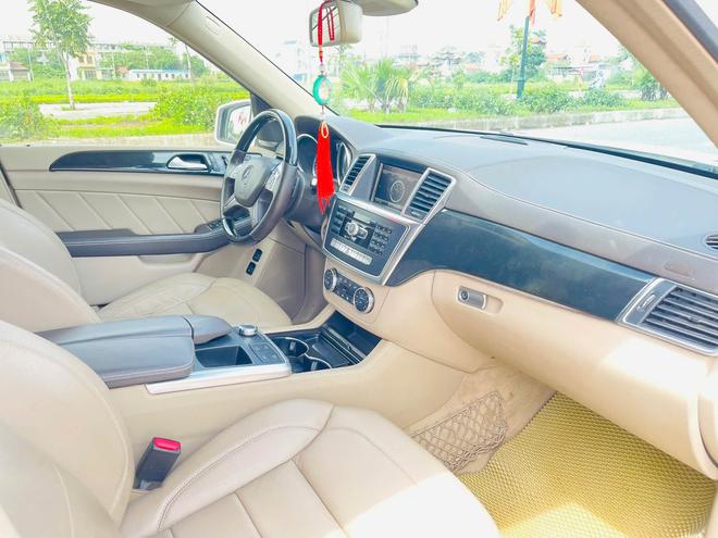 Chiếc Mercedes-Benz n&agrave;y b&aacute;n lại chưa đến 700 triệu: 7 chỗ phục vụ gia đ&igrave;nh, rẻ hơn thị trường cả trăm triệu khiến 'n&oacute;i chẳng ai tin' - Ảnh 8.