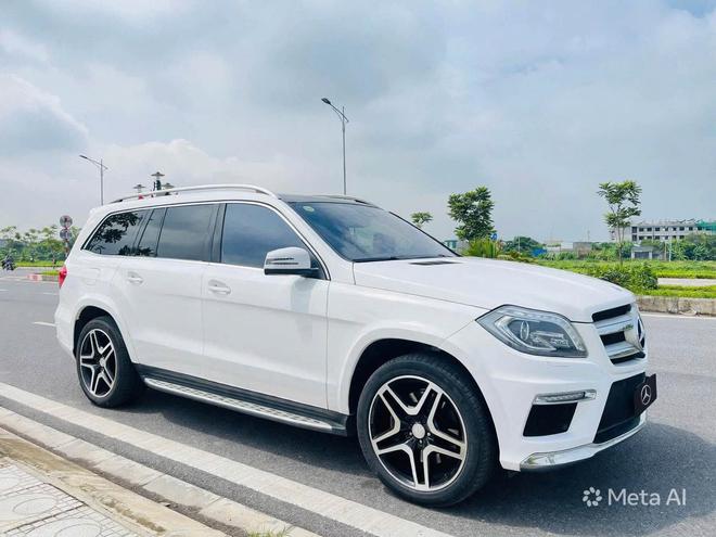 Chiếc Mercedes-Benz n&agrave;y b&aacute;n lại chưa đến 700 triệu: 7 chỗ phục vụ gia đ&igrave;nh, rẻ hơn thị trường cả trăm triệu khiến 'n&oacute;i chẳng ai tin' - Ảnh 1.