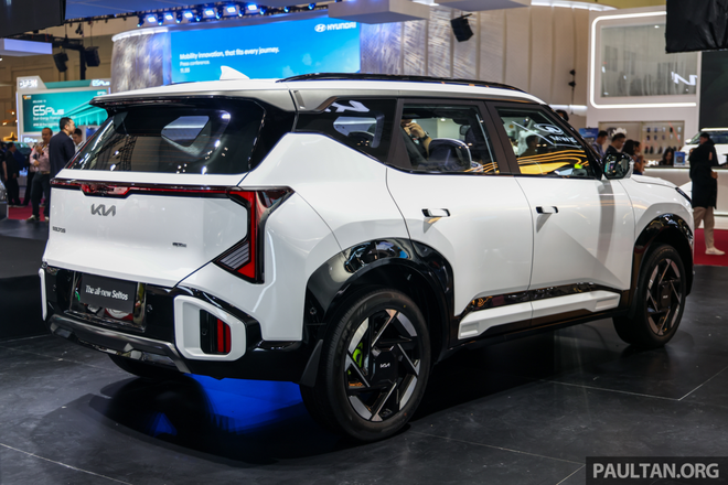 Soi cận cảnh Kia Seltos 2026 mở b&aacute;n gần Việt Nam: Ngoại thất hầm hố với ng&ocirc;n ngữ thiết kế mới, k&iacute;ch thước gia tăng đ&aacute;ng kể, nội thất ngập tr&agrave;n c&ocirc;ng nghệ - Ảnh 4.