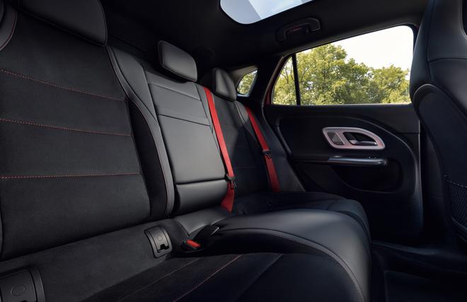 Mercedes-Benz GLA 2027 ra mắt: SUV điện chạy 657 km, sạc nhanh l&ecirc;n đến 320 kW, vẫn c&oacute; bản hybrid cho người sợ đi cắm sạc - Ảnh 7.
